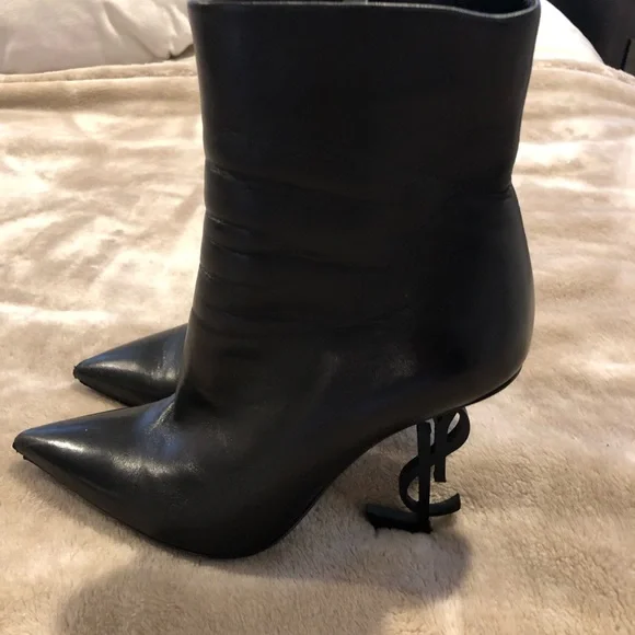 Authentic and rare Saint Laurent Black Heeled Boots with Logo Heel - Picture 7 of 8